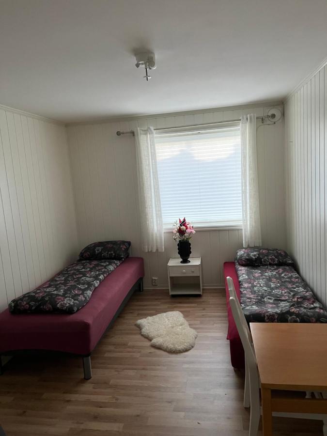 Bedroom In City Centre, No Shower Available Ålesund Dış mekan fotoğraf